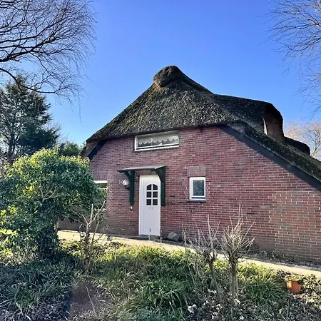 Im Reetdachhaus, Appartamento *